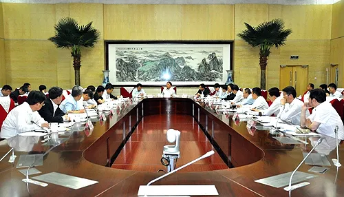 低空观察丨民航局“三组合一”成立低空经济领导小组：锚定万亿市场，重构治理体系