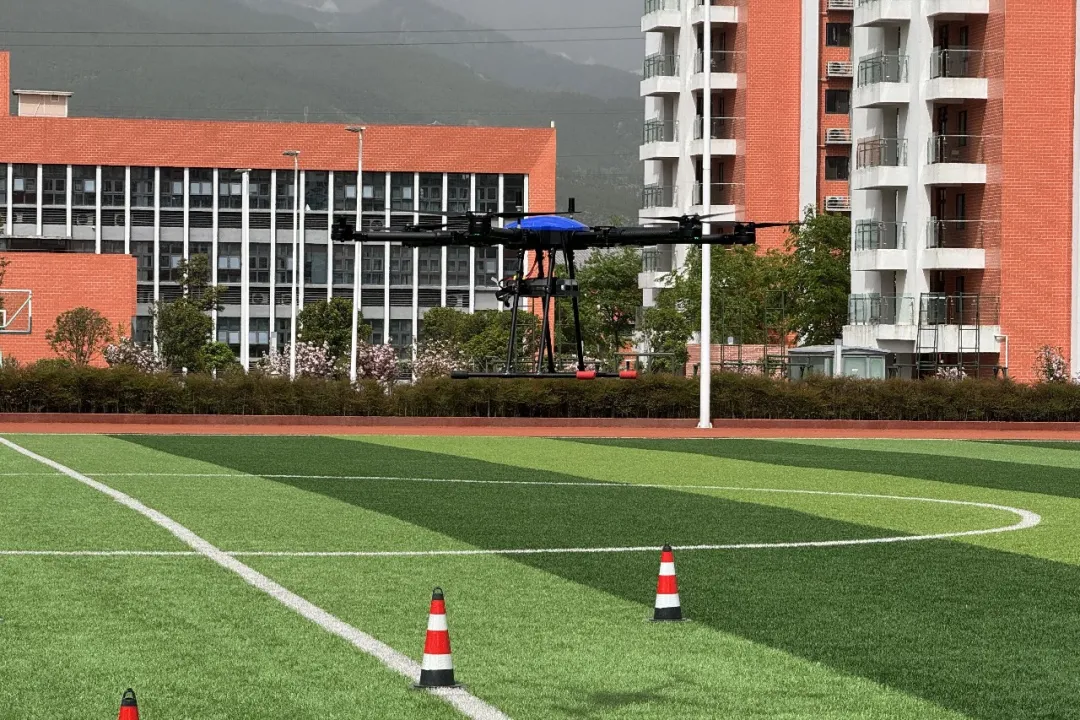 鸿雁通航开启15天无人机教员恢复训练，牢筑教学安全底线